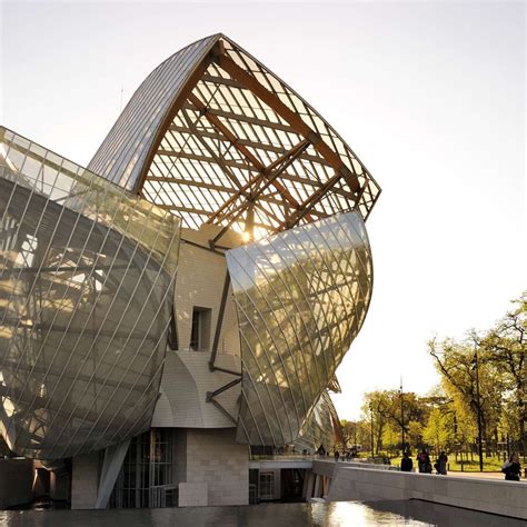 fondateur louis vuitton|fondation louis vuitton shop.